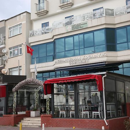 Asim Ve Nurhan Kocabiyik Oegretmenevi Стамбул Экстерьер фото
